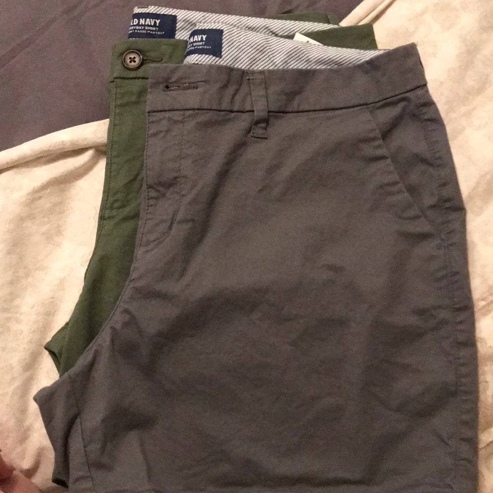 ***GIFTED*** Old Navy everyday short. 5”